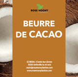 Les propriétés les plus remarquables du beurre de cacao sont: anti-âge, anti-cellulite et hydratante.